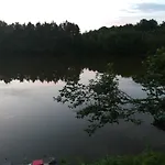 Le Bateau Sur Prive De 2 Hectares Poissonneux Au Milieu Des Bois Florennes