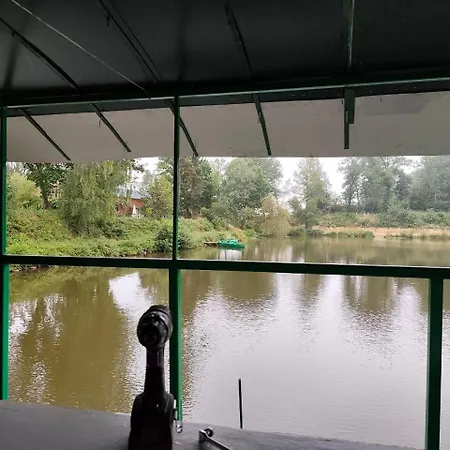 Le Bateau Sur Prive De 2 Hectares Poissonneux Au Milieu Des Bois ספינת מלון *